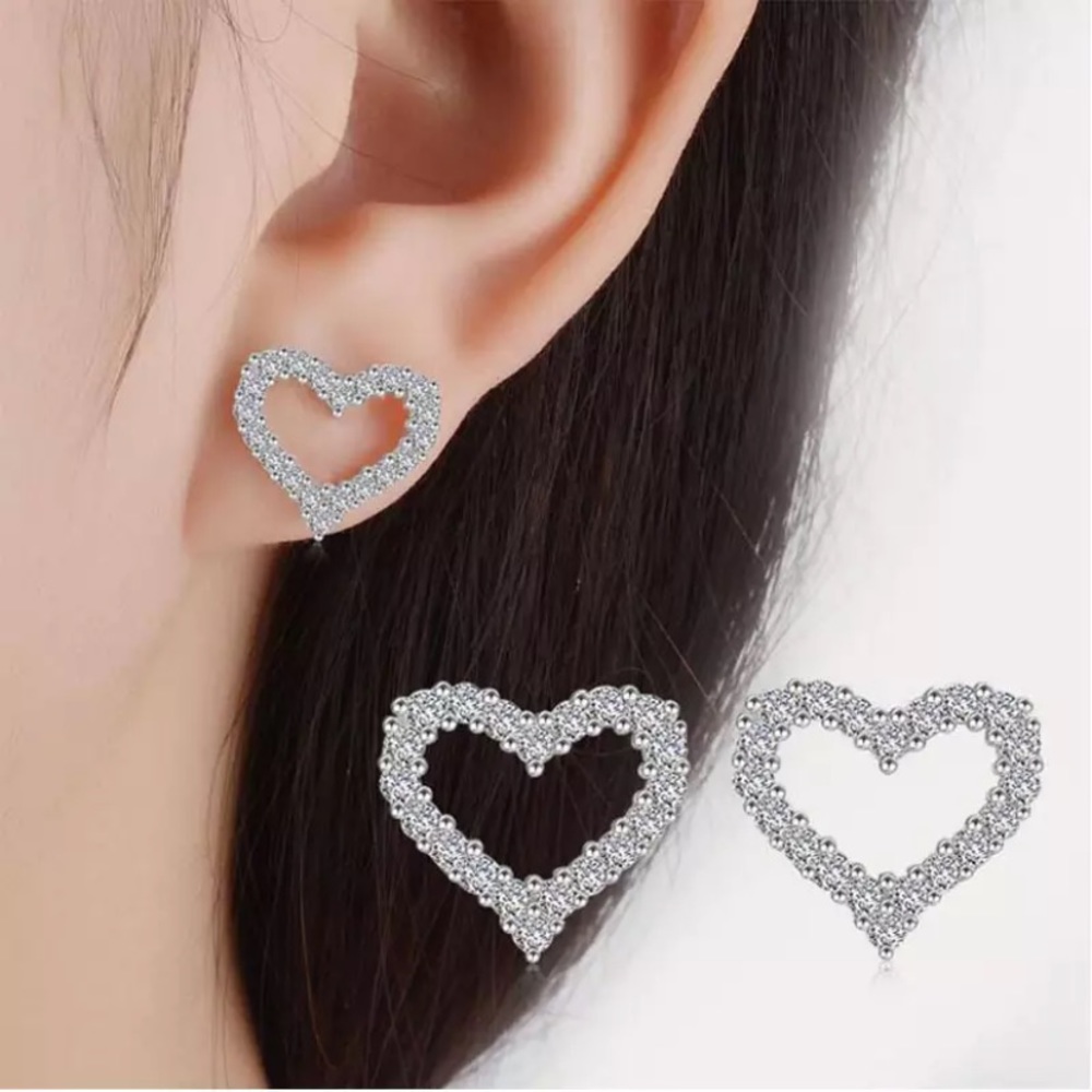 925 Sterling Silver heart earrings